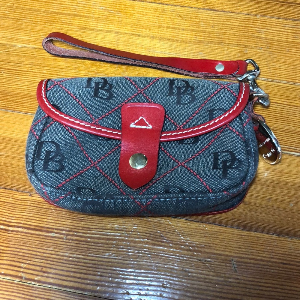Dooney and Bourke logo wristlet